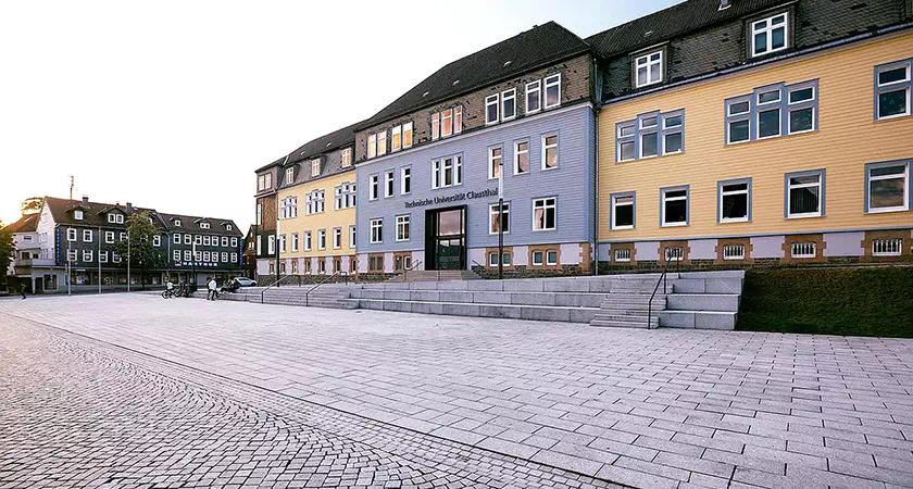 Clausthal Teknik Üniversitesi